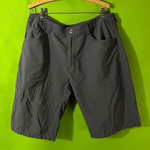 Patagonia Men's Gray Cargo Shorts Size 38 Outdoor Hiking Trail Explorer
